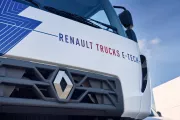 zoom on the logo on a Renault Trucks E-Tech D